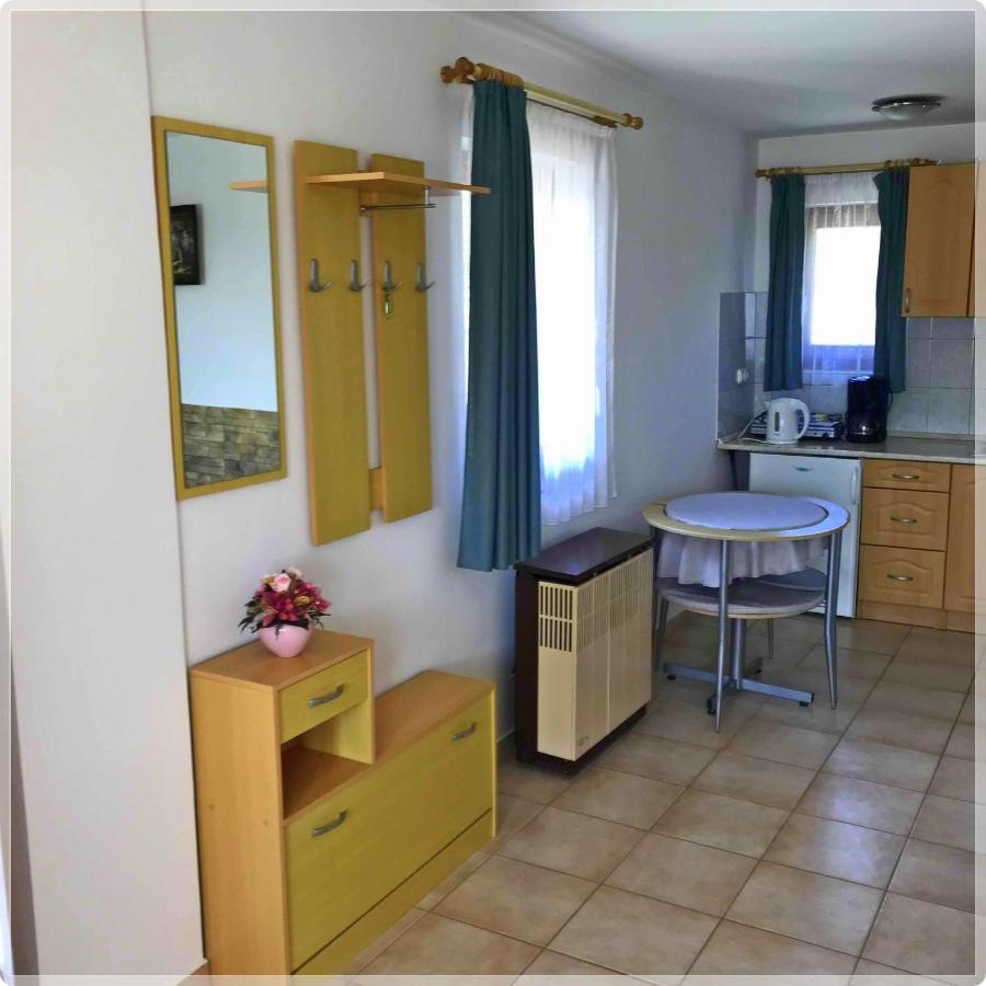 Kleines Haus Apartamento Hévíz Exterior foto